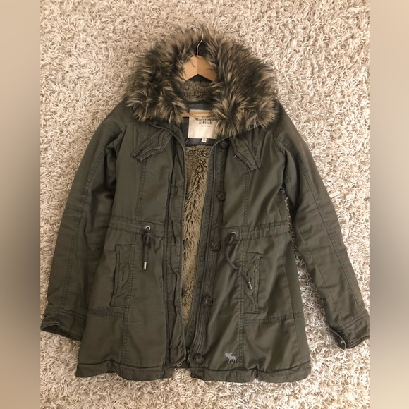 Abercrombie & Fitch Faux Fur Lined Olive Green Utility Parka Coat Jacket Size XS - Picture 3 of 8